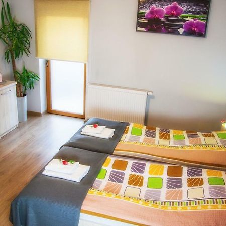 Pokoje Staromiejski Uniejów Extérieur photo