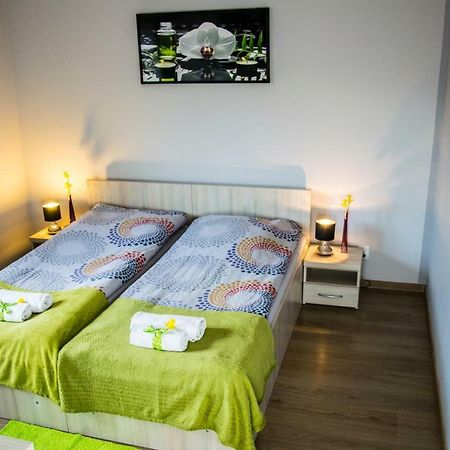 Pokoje Staromiejski Uniejów Extérieur photo