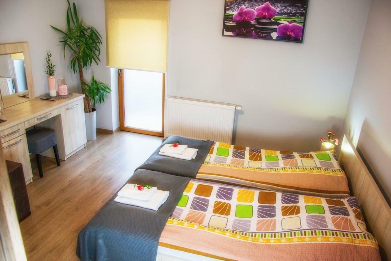 Pokoje Staromiejski Uniejów Extérieur photo